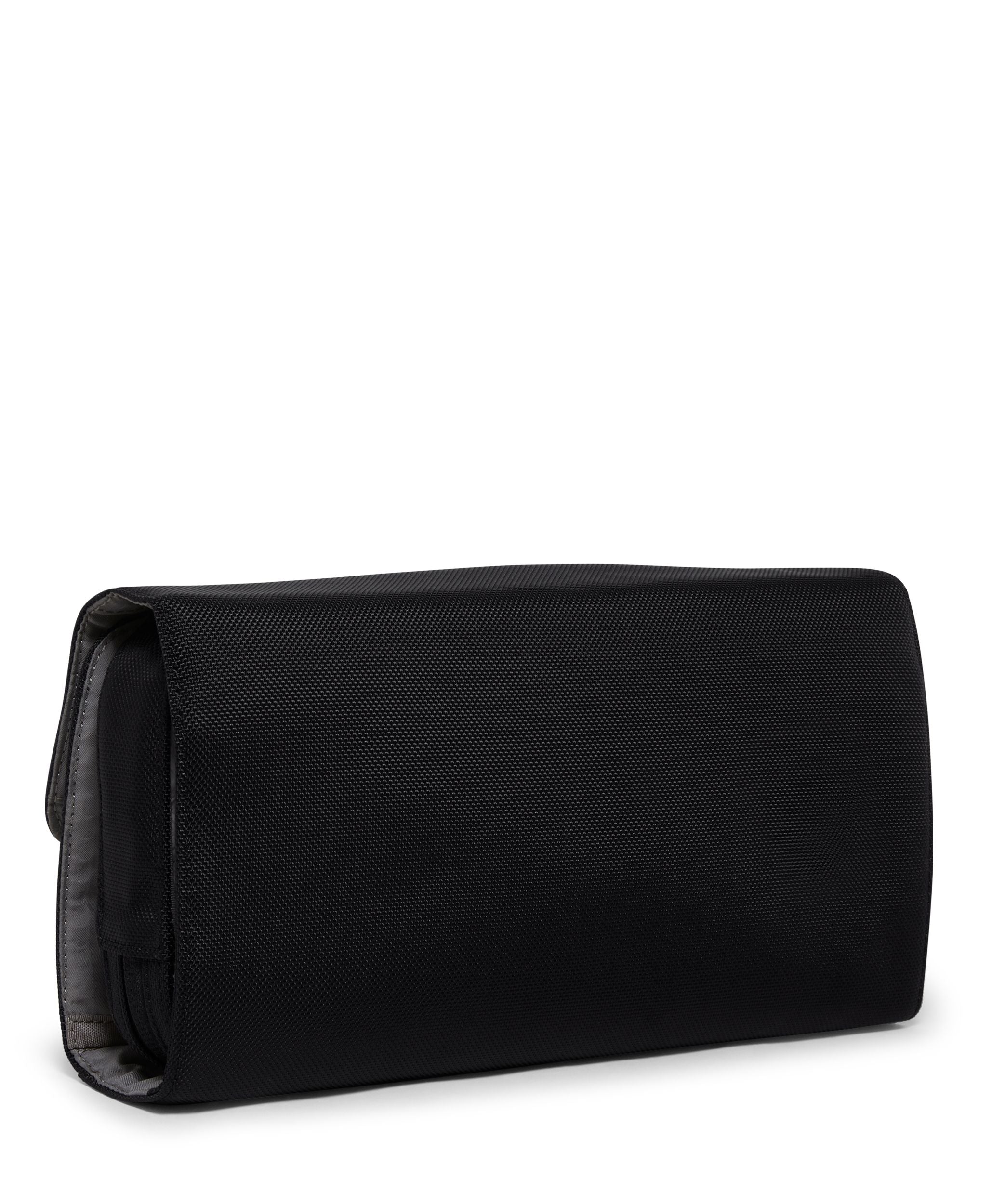 HANGING TRAVEL KIT - London Luggage