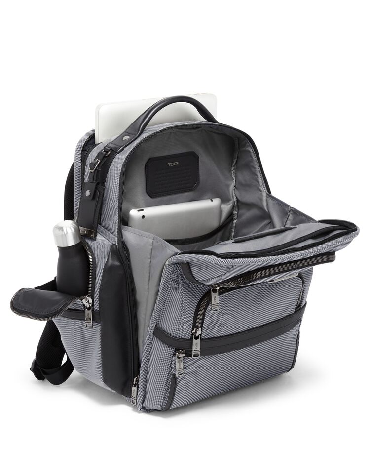 ALPHA 3 TUMI BRIEF PACK - London Luggage