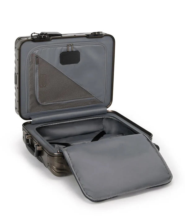 19 Degree Aluminium Continental Carry-On - Texture Gunmetal