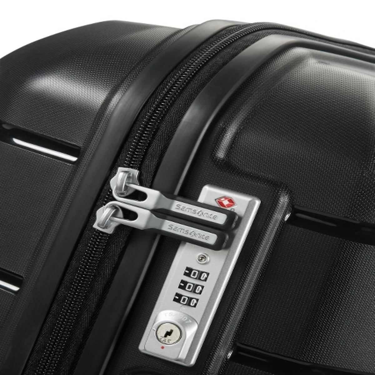 FLUX 4 Expandable Suitcase 81cm (4 Wheel) - Black