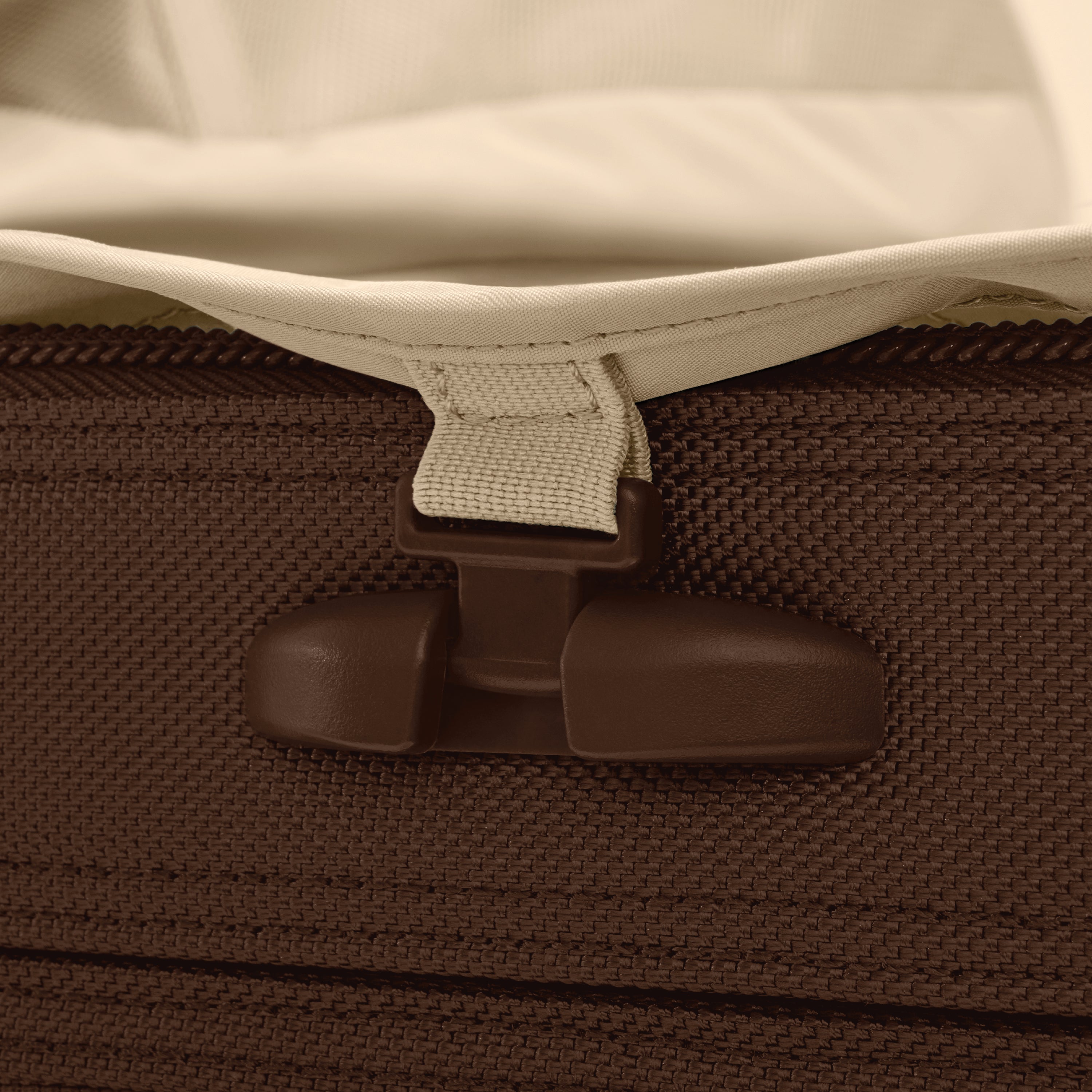 BASELINE Essential Carry-On Expandable Spinner - Chocolate