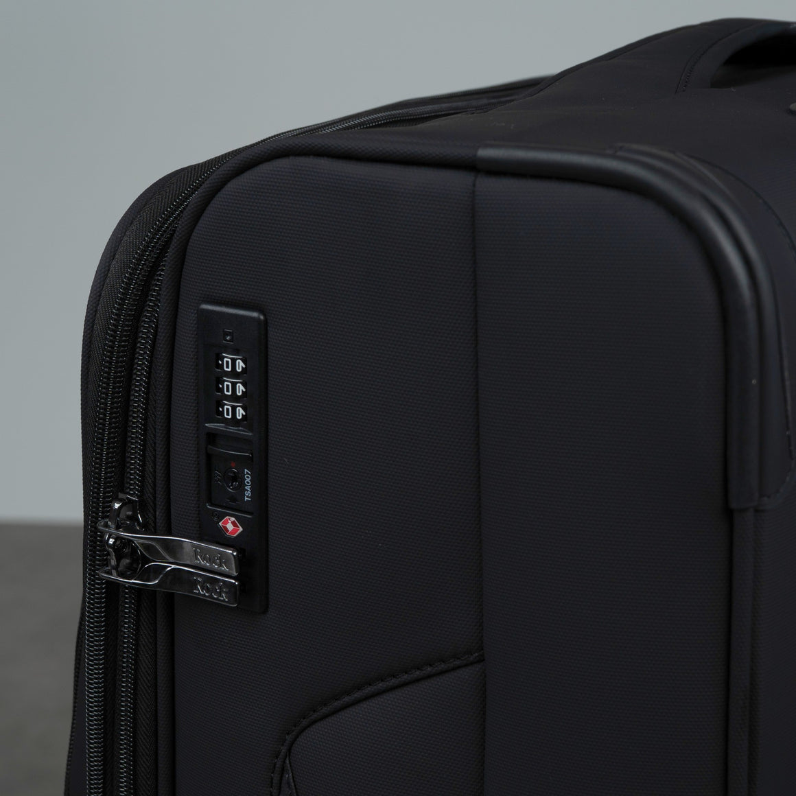 Vitality Set of 4 Suitcases - Black