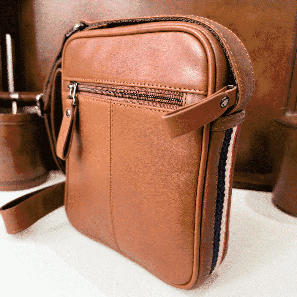 TEXAN Small Crossbody Bag with Stripe - Cognac