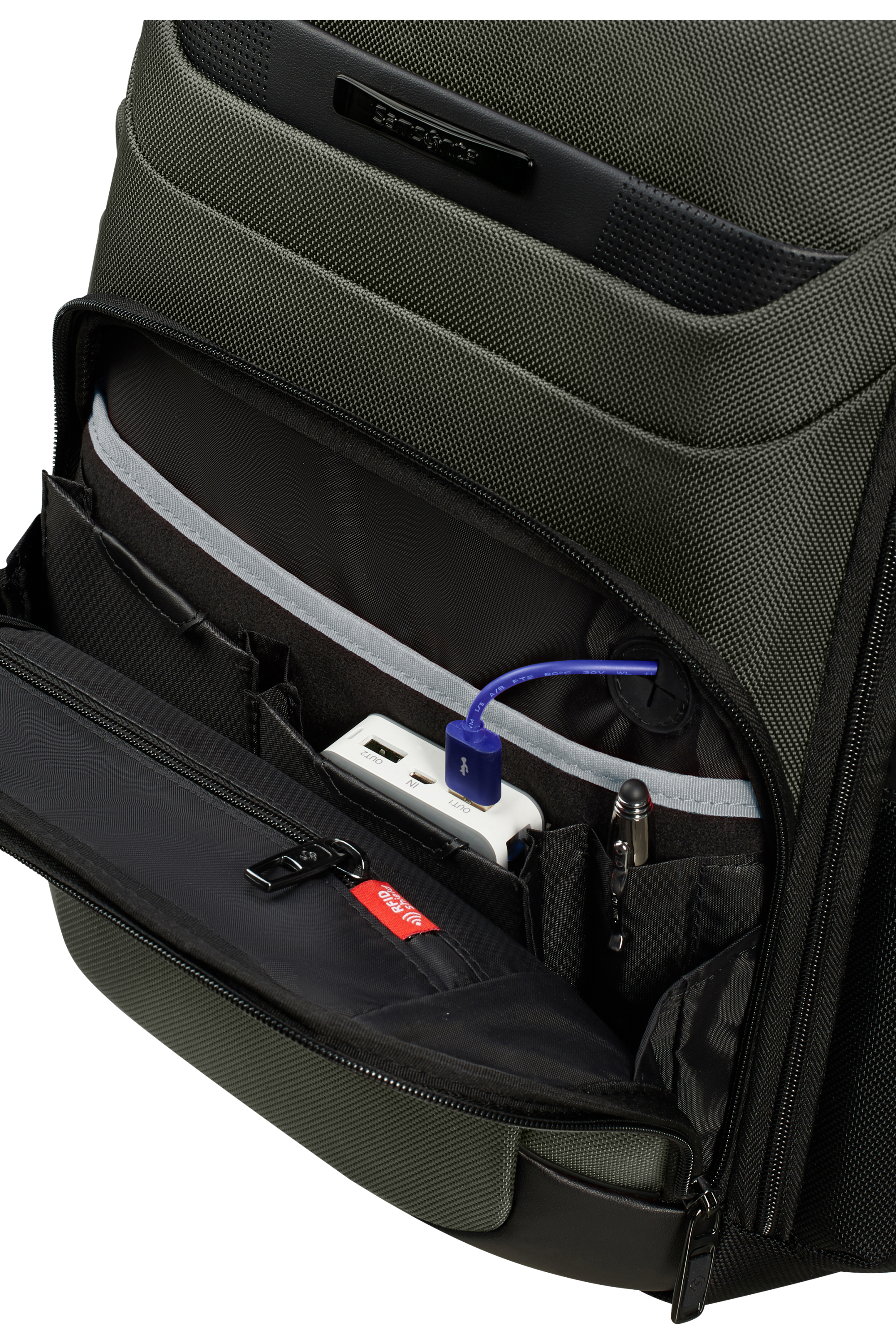 PRO-DLX 6 New Backpack 15.6" - London Luggage