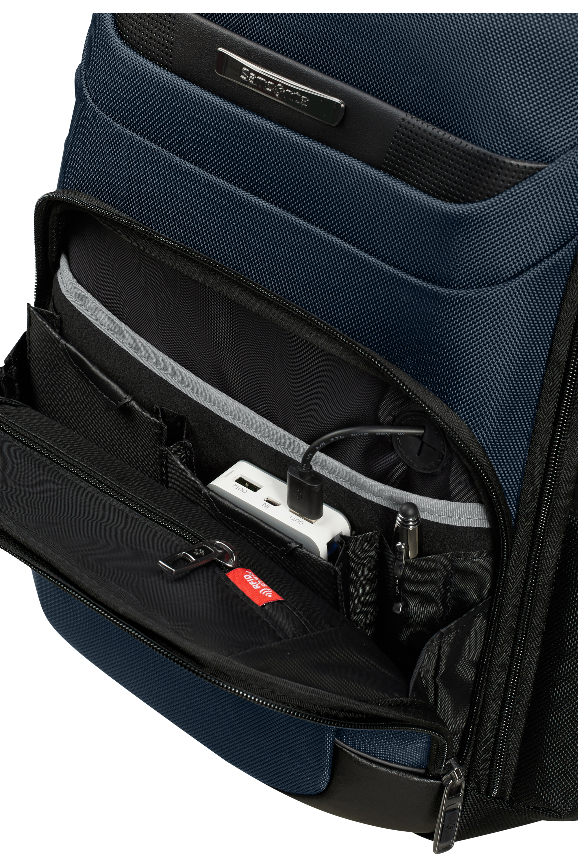 PRO-DLX 6 New Backpack 15.6" - London Luggage