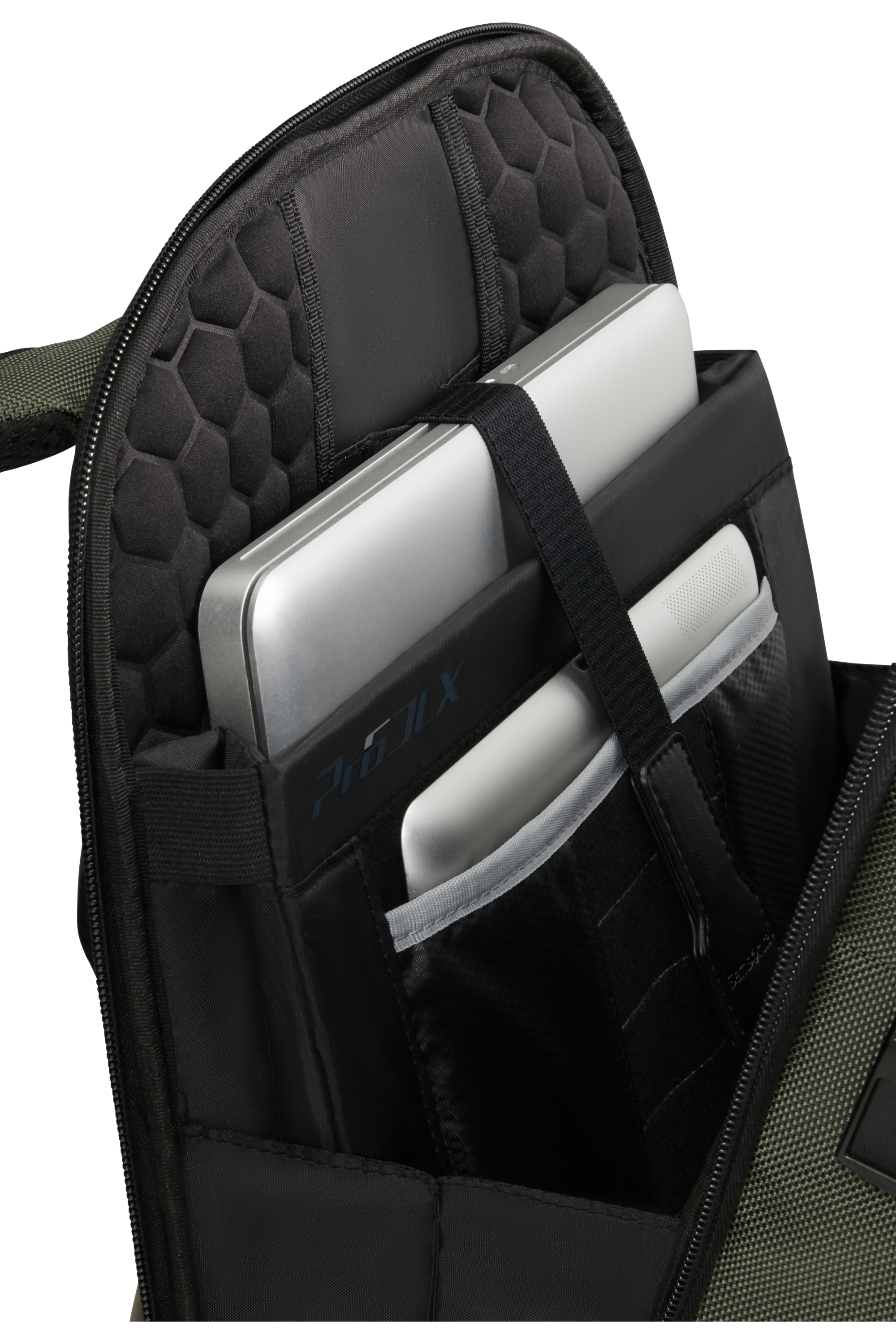 PRO-DLX 6 New Backpack 15.6" - London Luggage