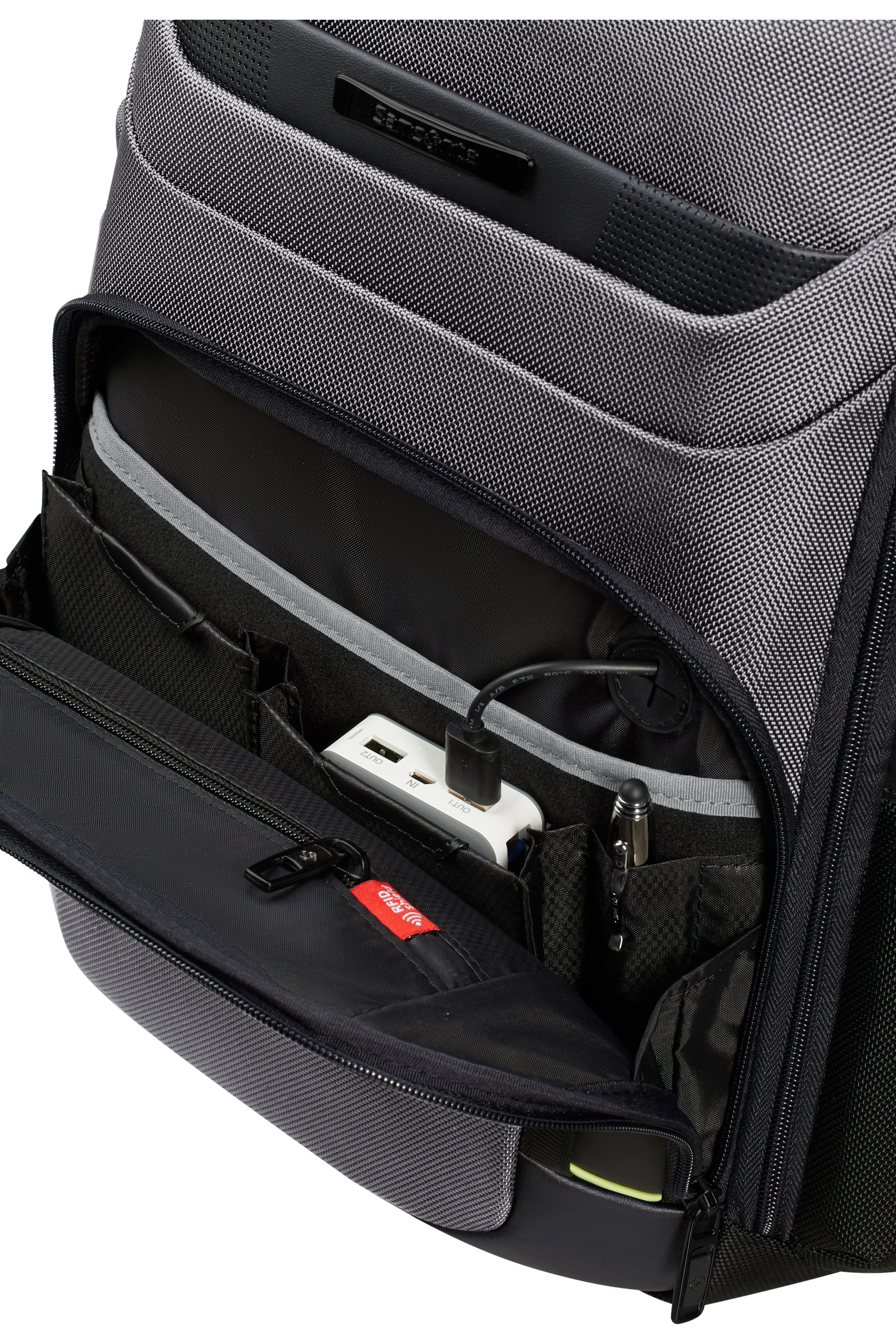 PRO-DLX 6 New Backpack 15.6" - London Luggage