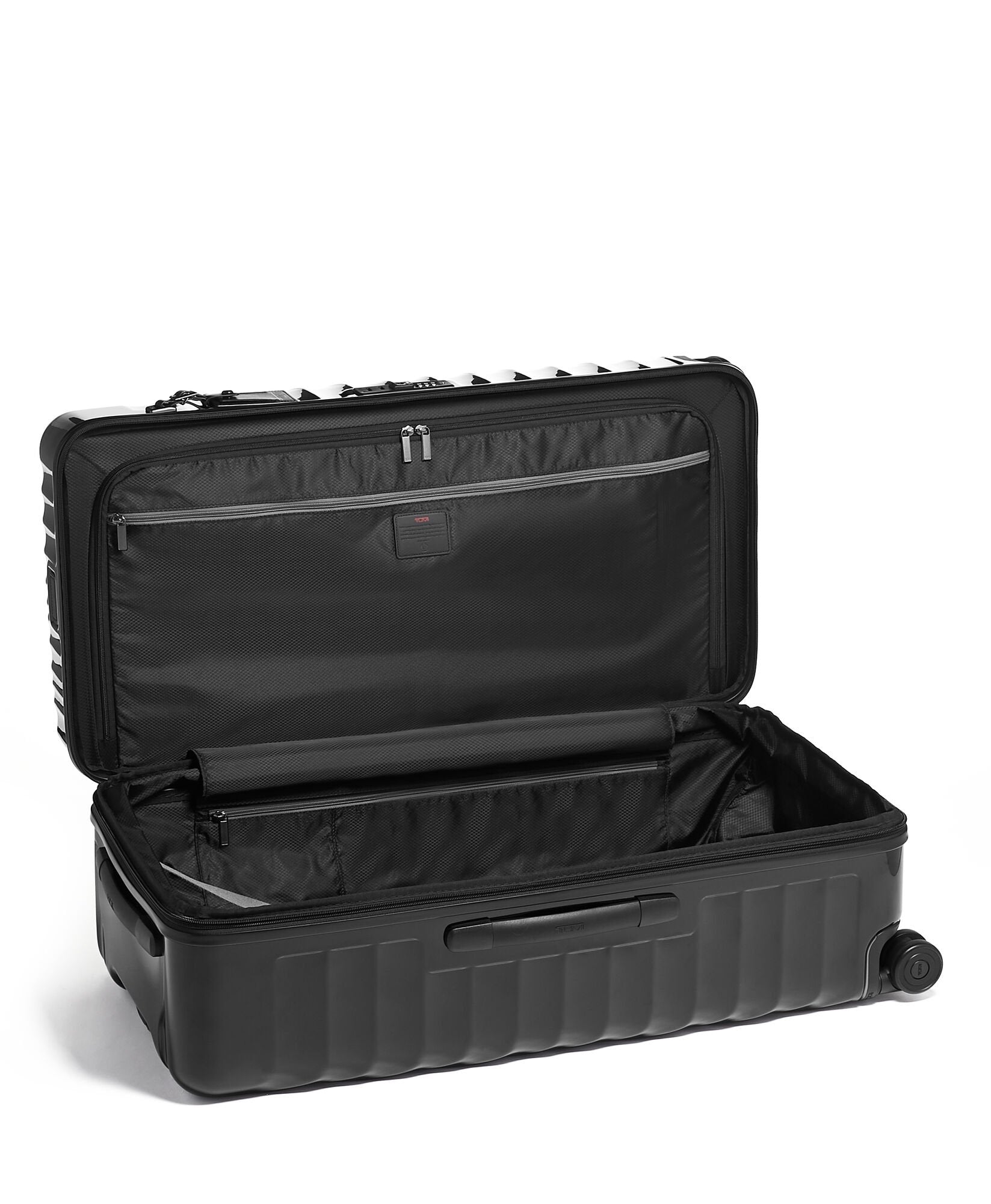 19 Degree Rolling Expandable Trunk - London Luggage