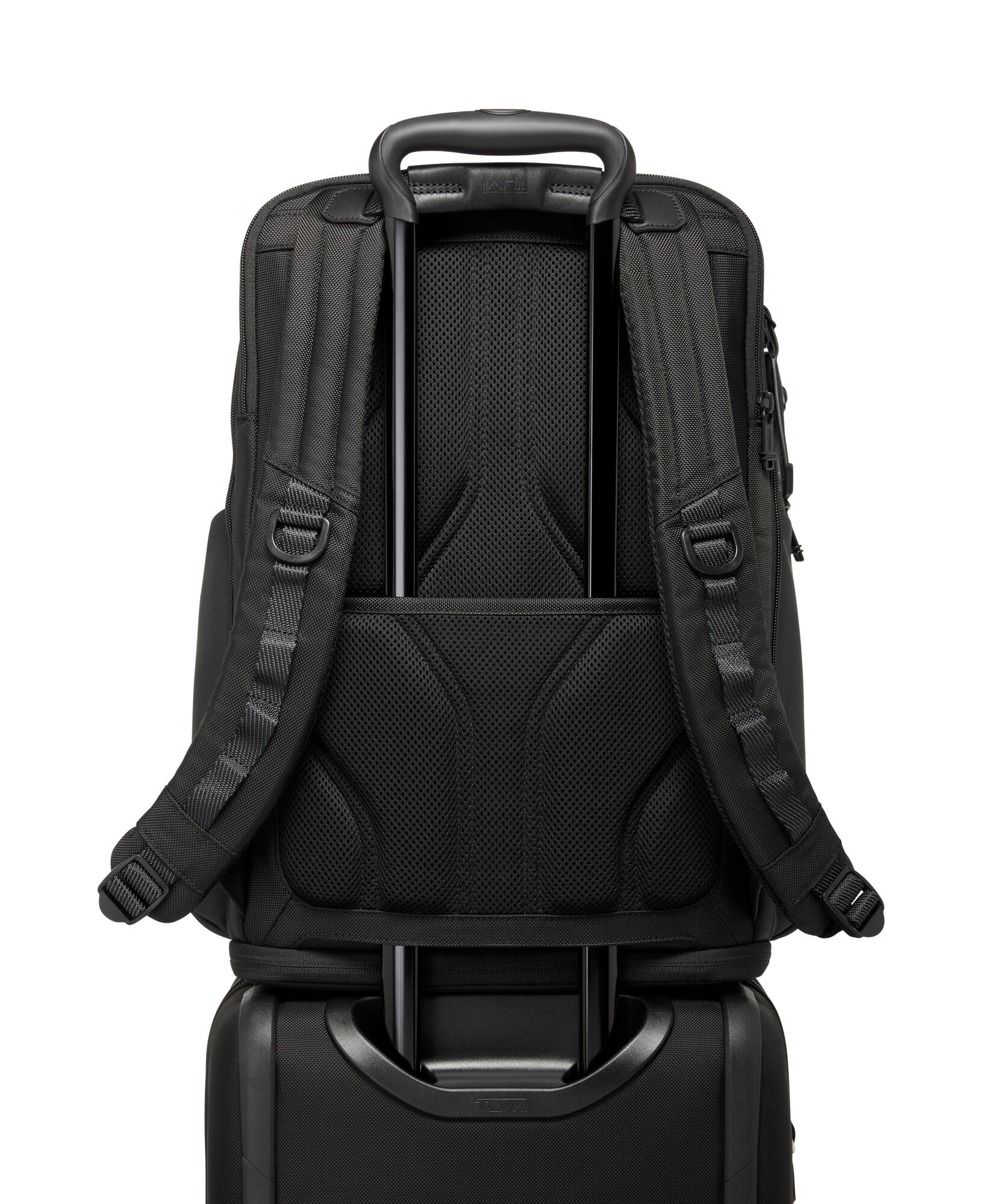 APLHA BRAVO Nomadic Backpack - London Luggage