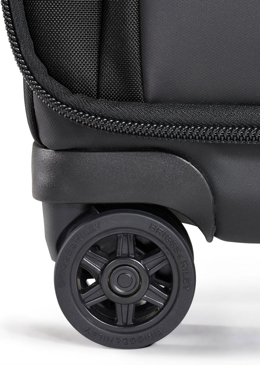 ZDX Sale International Carry-On Expandable Spinner - Hunter