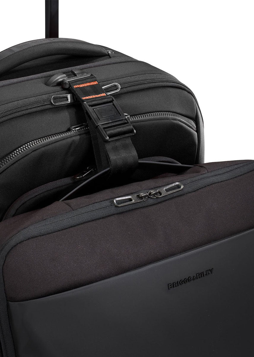 ZDX Sale International Carry-On Expandable Spinner - Hunter