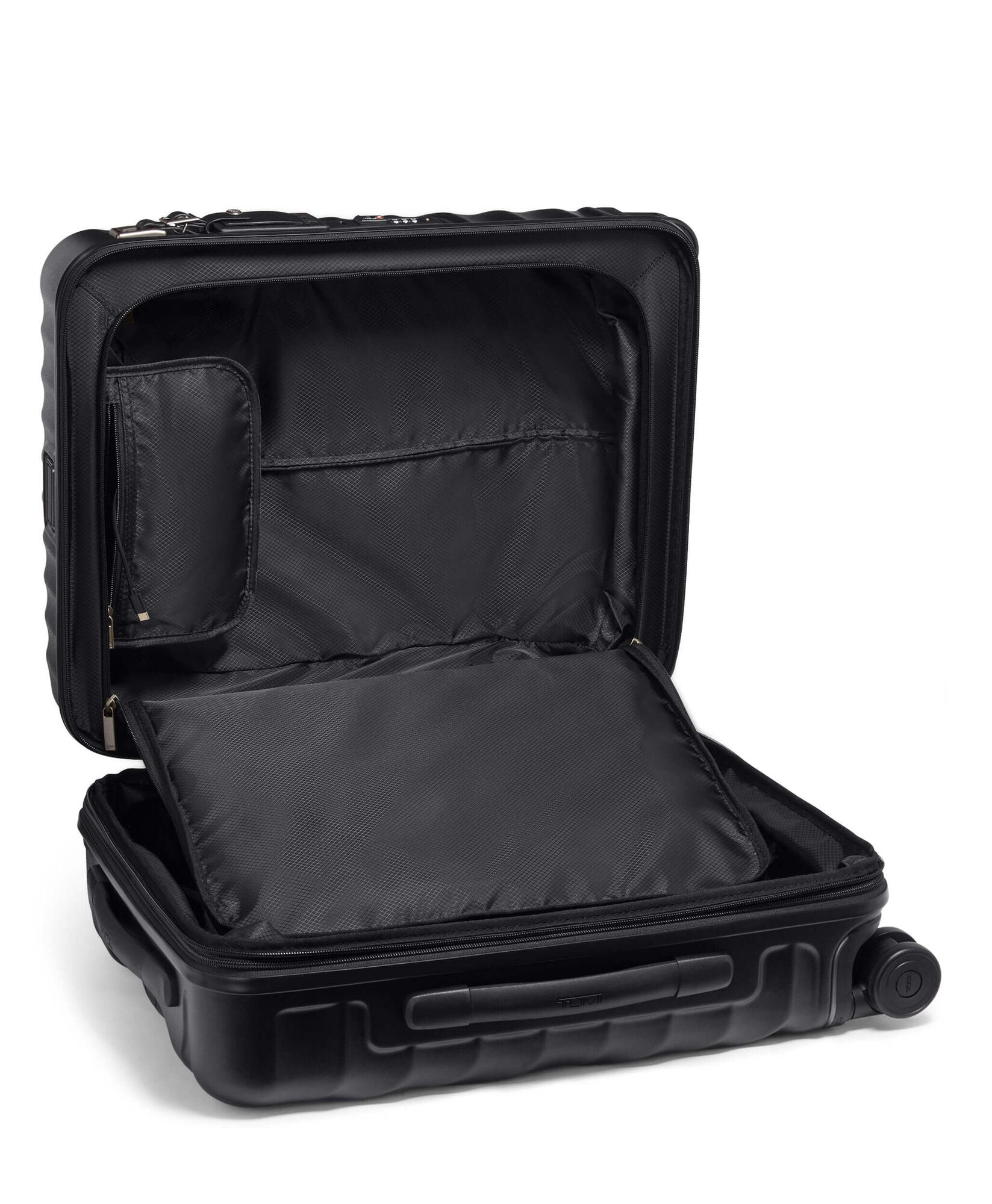 19 Degree Continental Expandable 4 Wheeled Carry-On - London Luggage