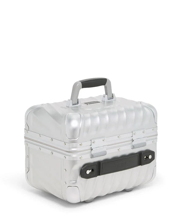 19 Degree Aluminium Train Case - Silver