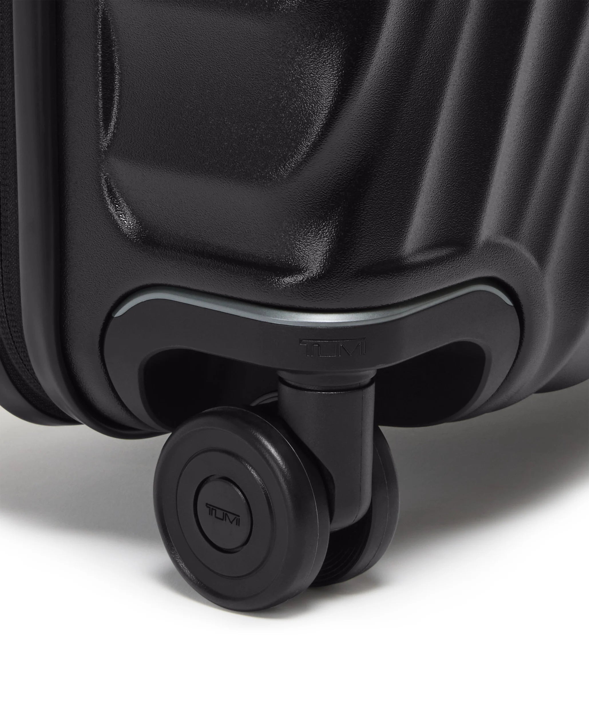 19 Degree Continental Slim Carry-On 56 cm - Black Texture
