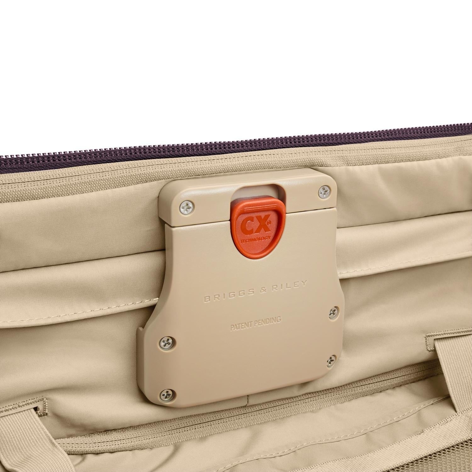 BASELINE Compact 61cm Checked Expandable Spinner - Plum