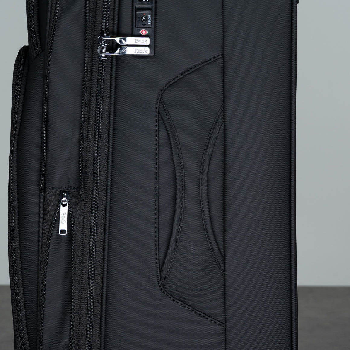 Vitality Set of 4 Suitcases - Black