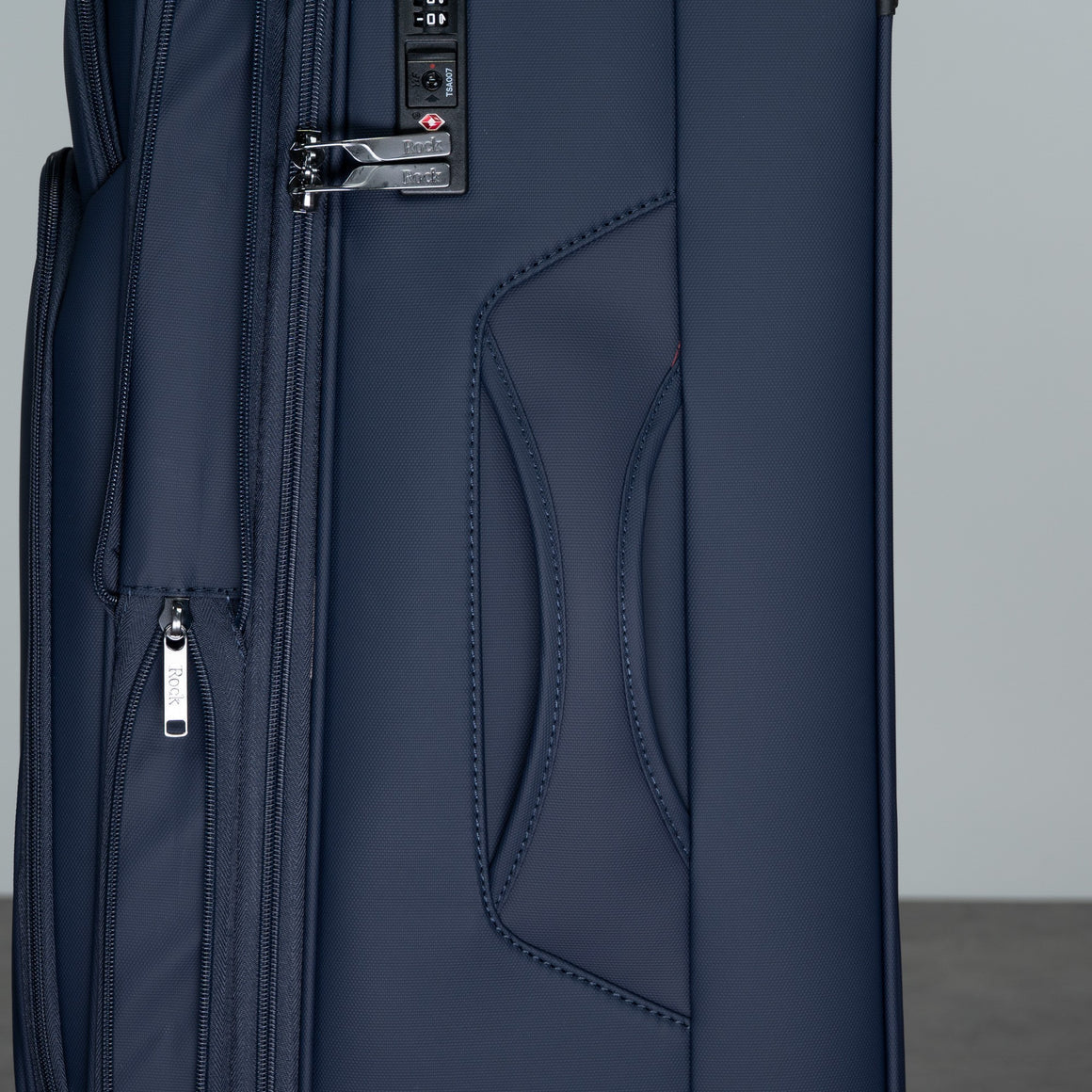 Vitality Set of 4 Suitcases - Navy