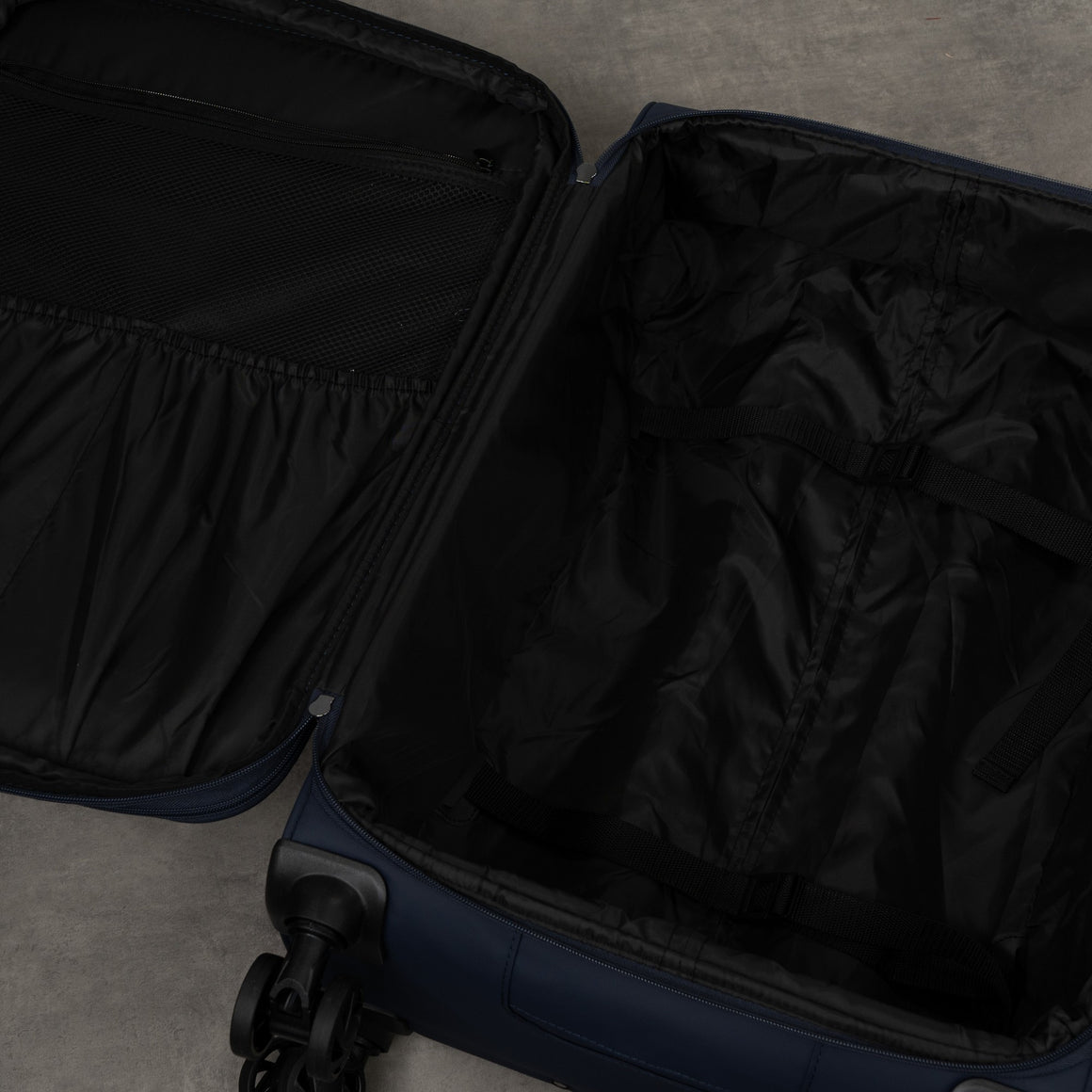 Vitality Set of 4 Suitcases - Navy