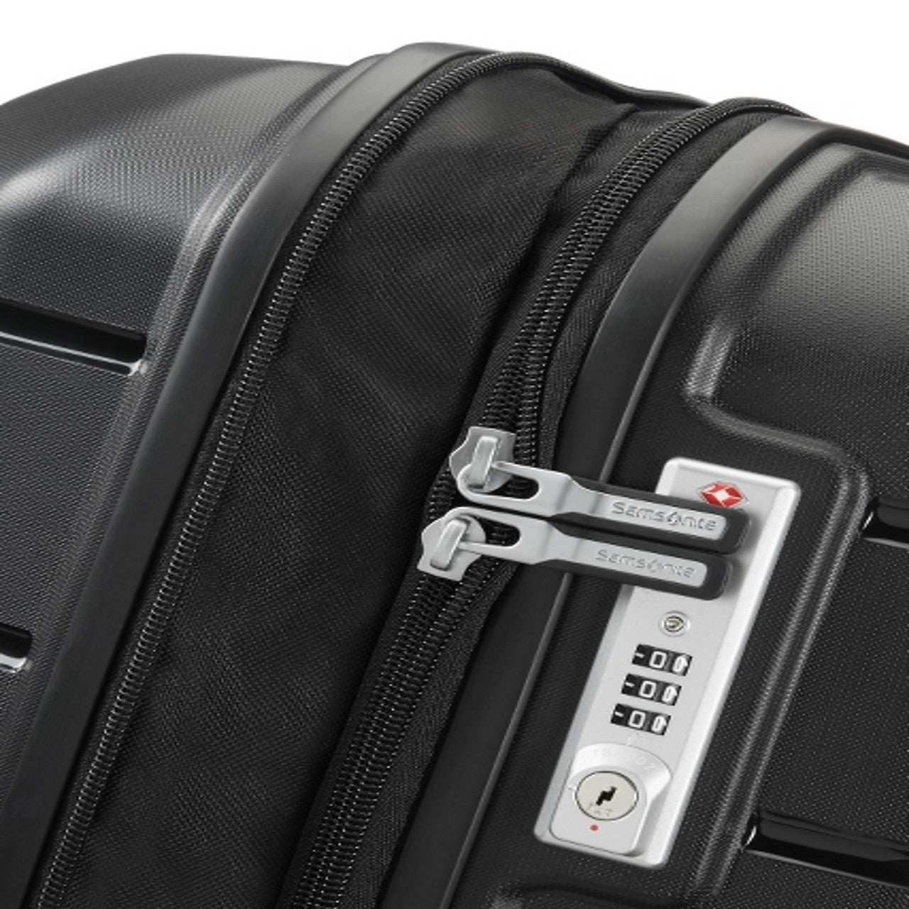 FLUX 4 Expandable Suitcase 75cm (4 Wheel) - London Luggage
