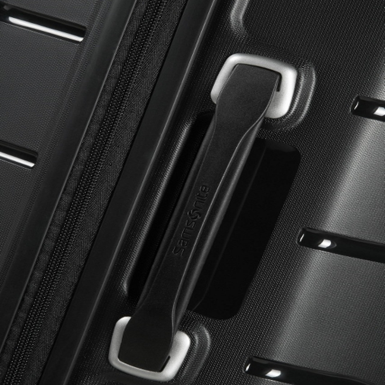 FLUX Expandable Cabin Suitcase 55cm (4 Wheel) - London Luggage