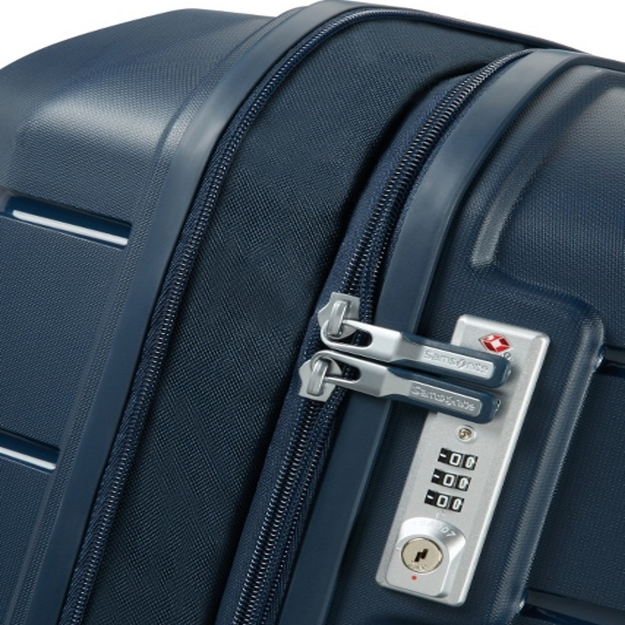 FLUX 4 Expandable Suitcase 75cm (4 Wheel) - London Luggage