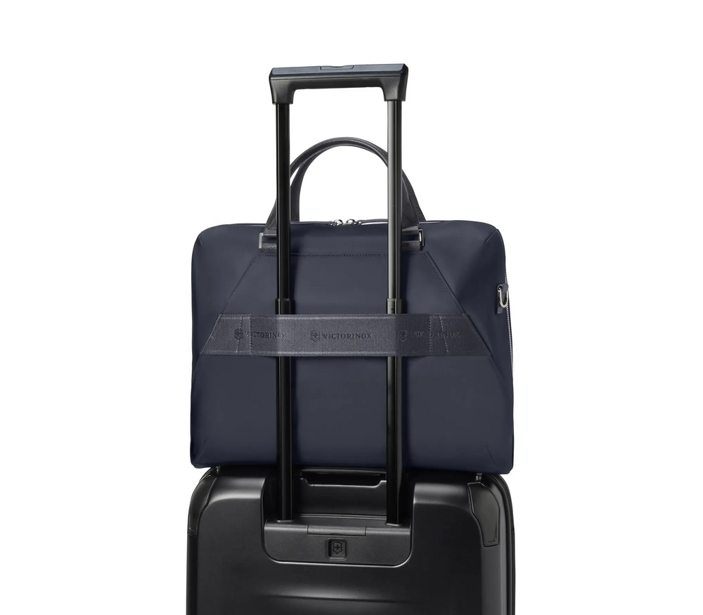 Victoria luggage brand best sale