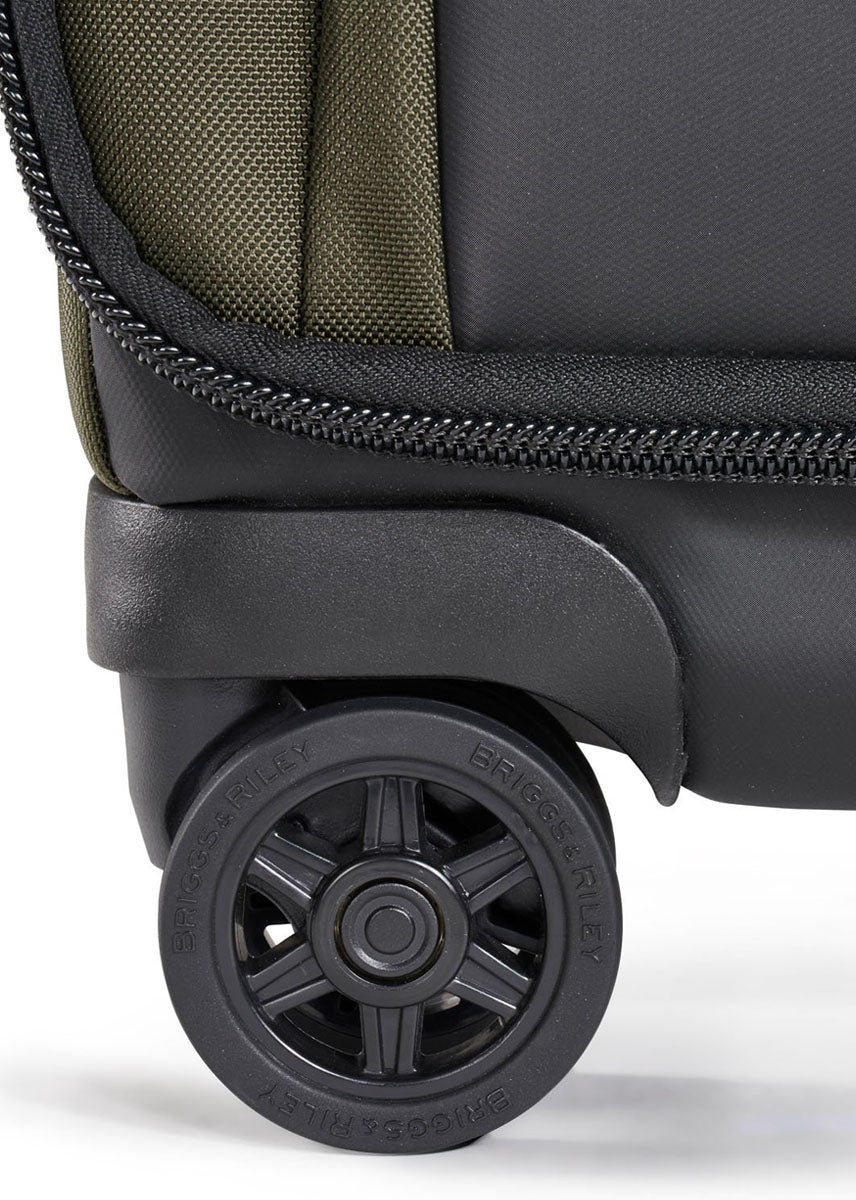 ZDX Sale International Carry-On Expandable Spinner - Hunter